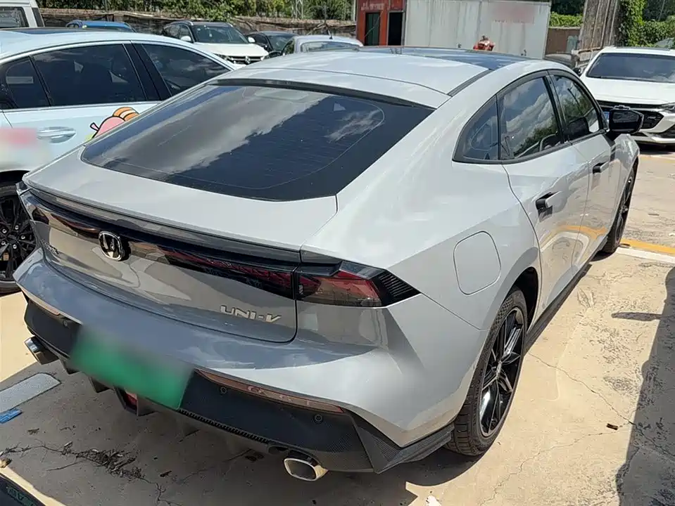 Changan UNI-V Smart iDD