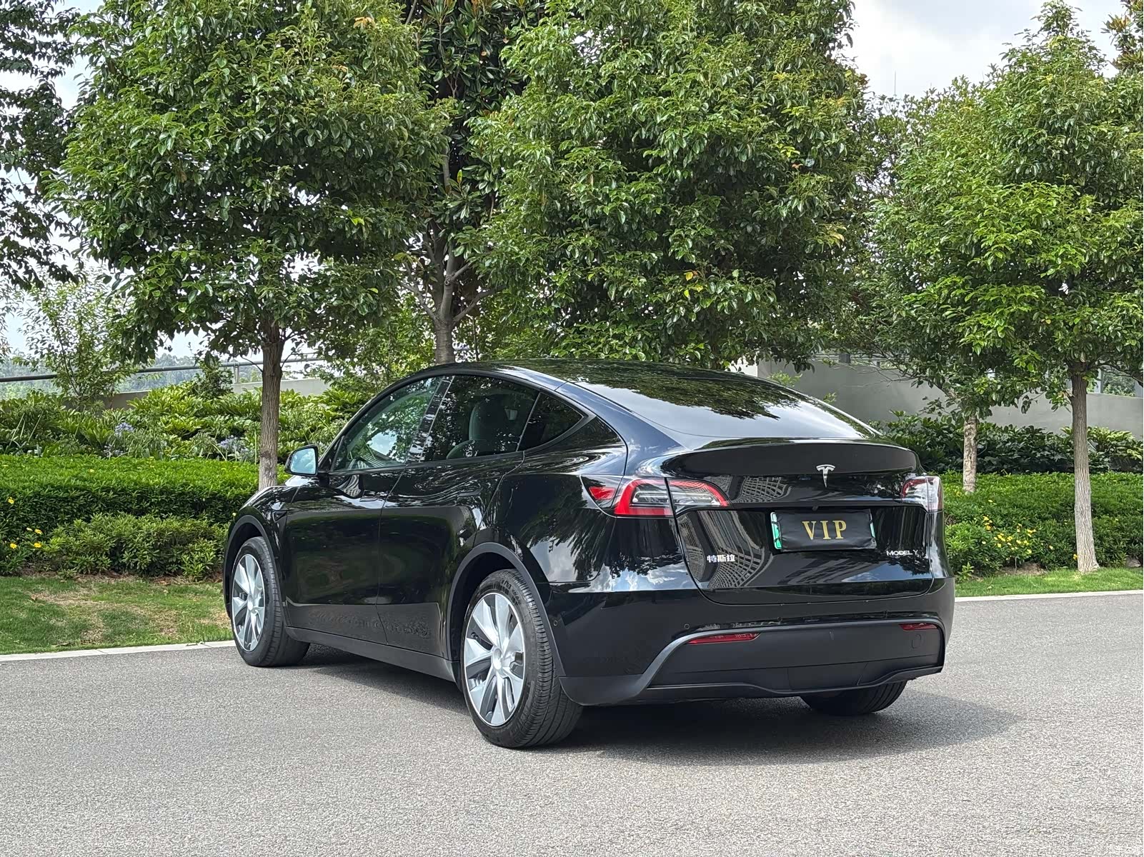 Tesla Model Y, 2023 7