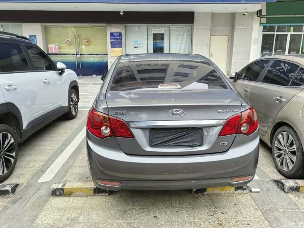 Hyundai GLS, 2010 9