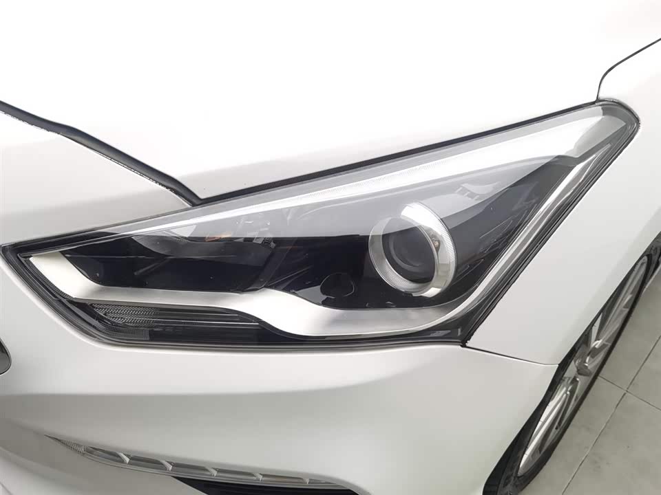 Hyundai Name picture