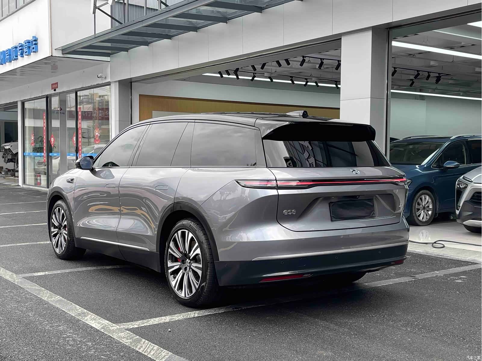 NIO ES8, 2024 9