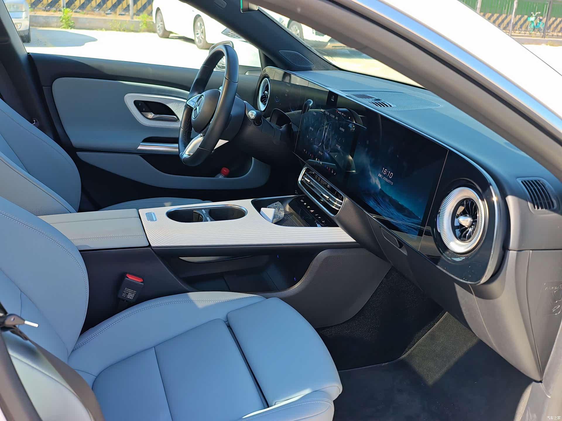 Mercedes-Benz CLA, 2026 10
