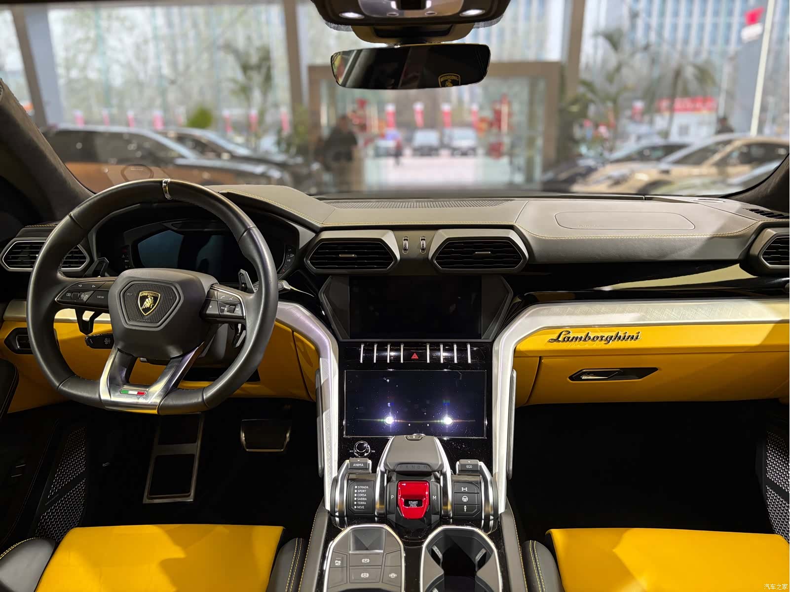 Lamborghini Urus, 2019 13