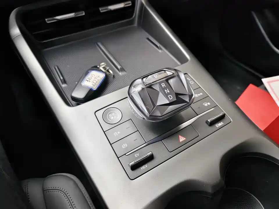 BYD Qin Yuan BYD Qin Yuan