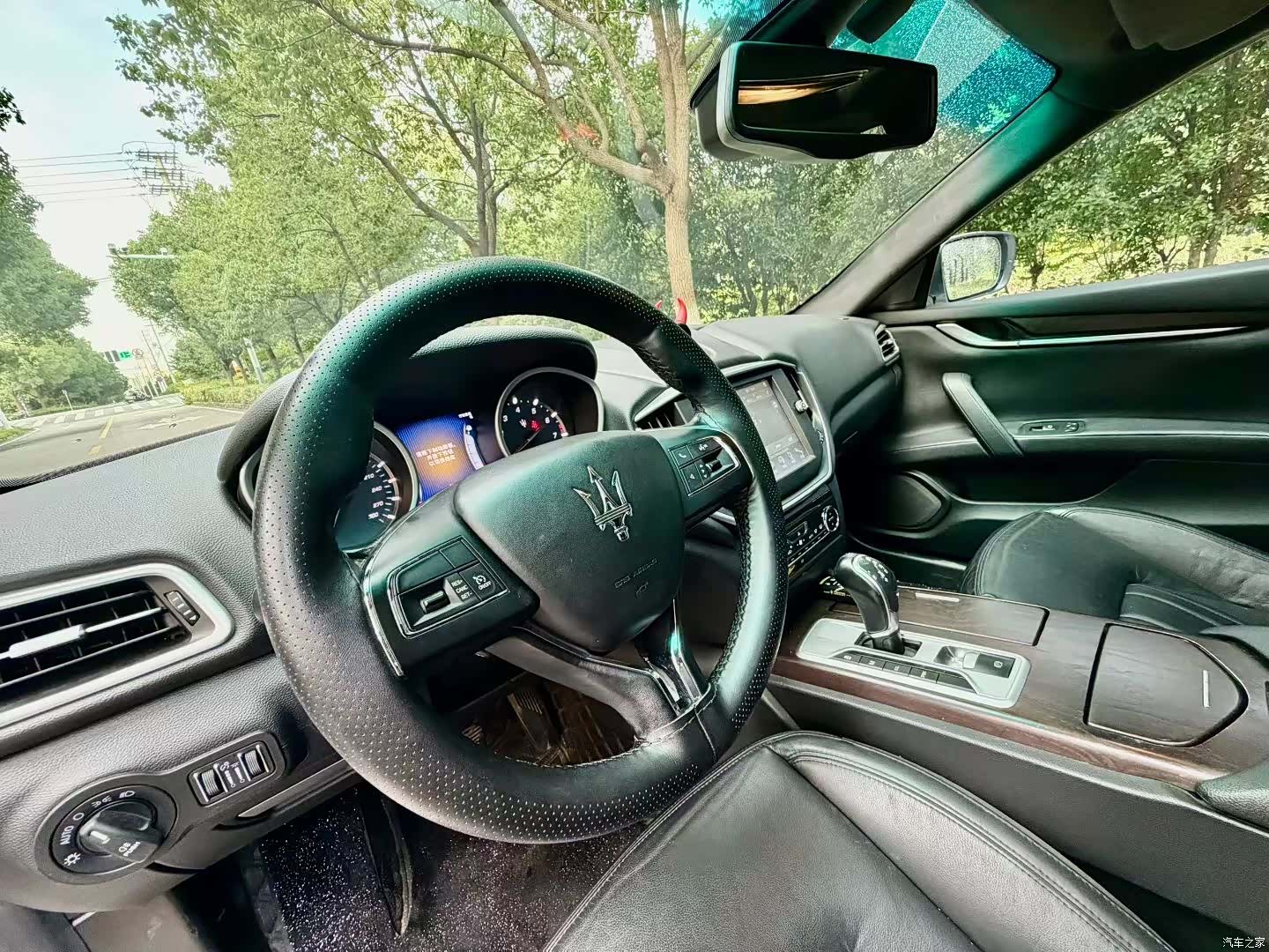 Maserati Ghibli, 2015 4