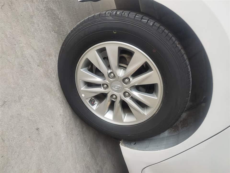 Hyundai Yuedong