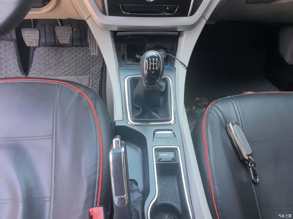 Geely Emgrand, 2015 14