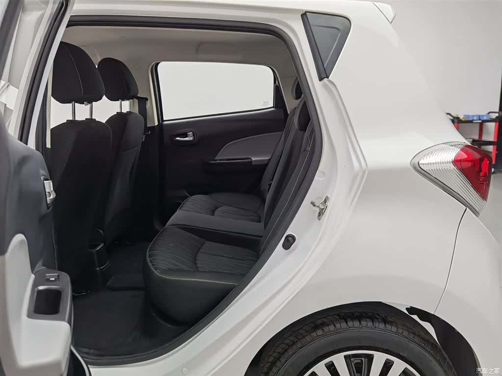 Changan E-Star, 2022 15