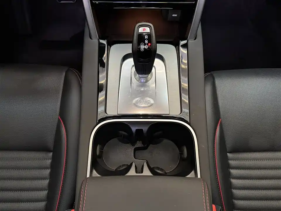 Land Rover Discover sports