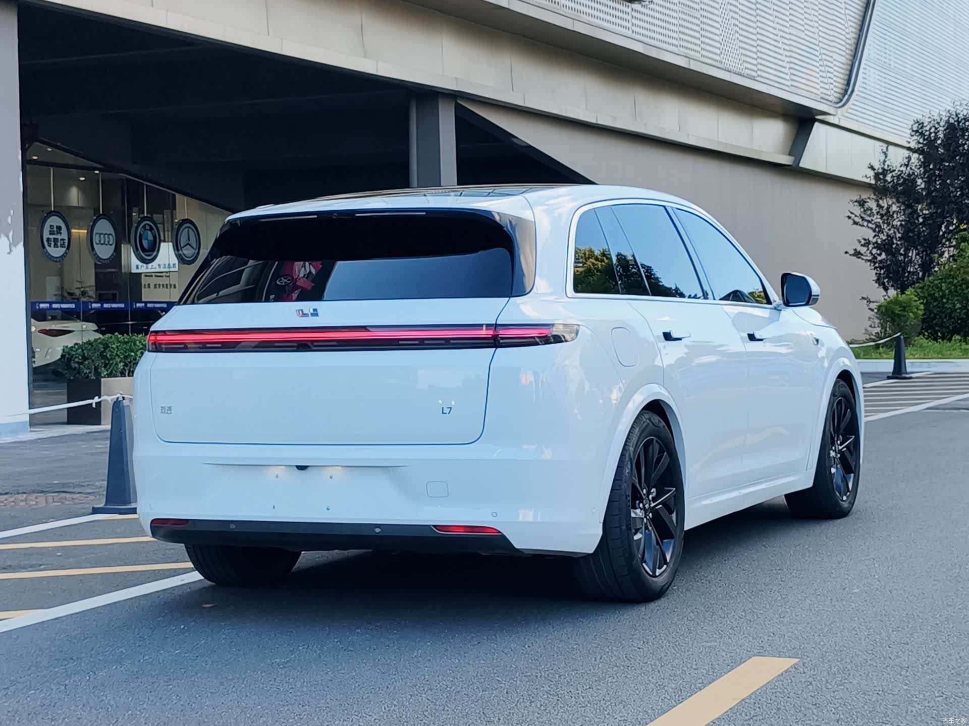 Li Auto L7, 2023 17