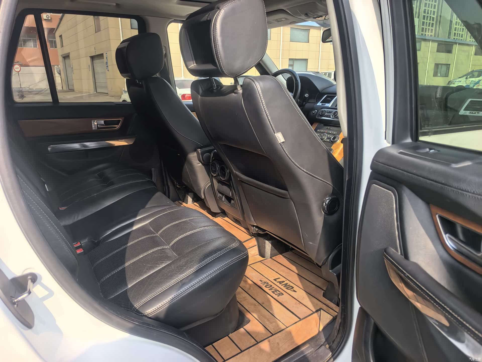 Land Rover Range Rover, 2012 10