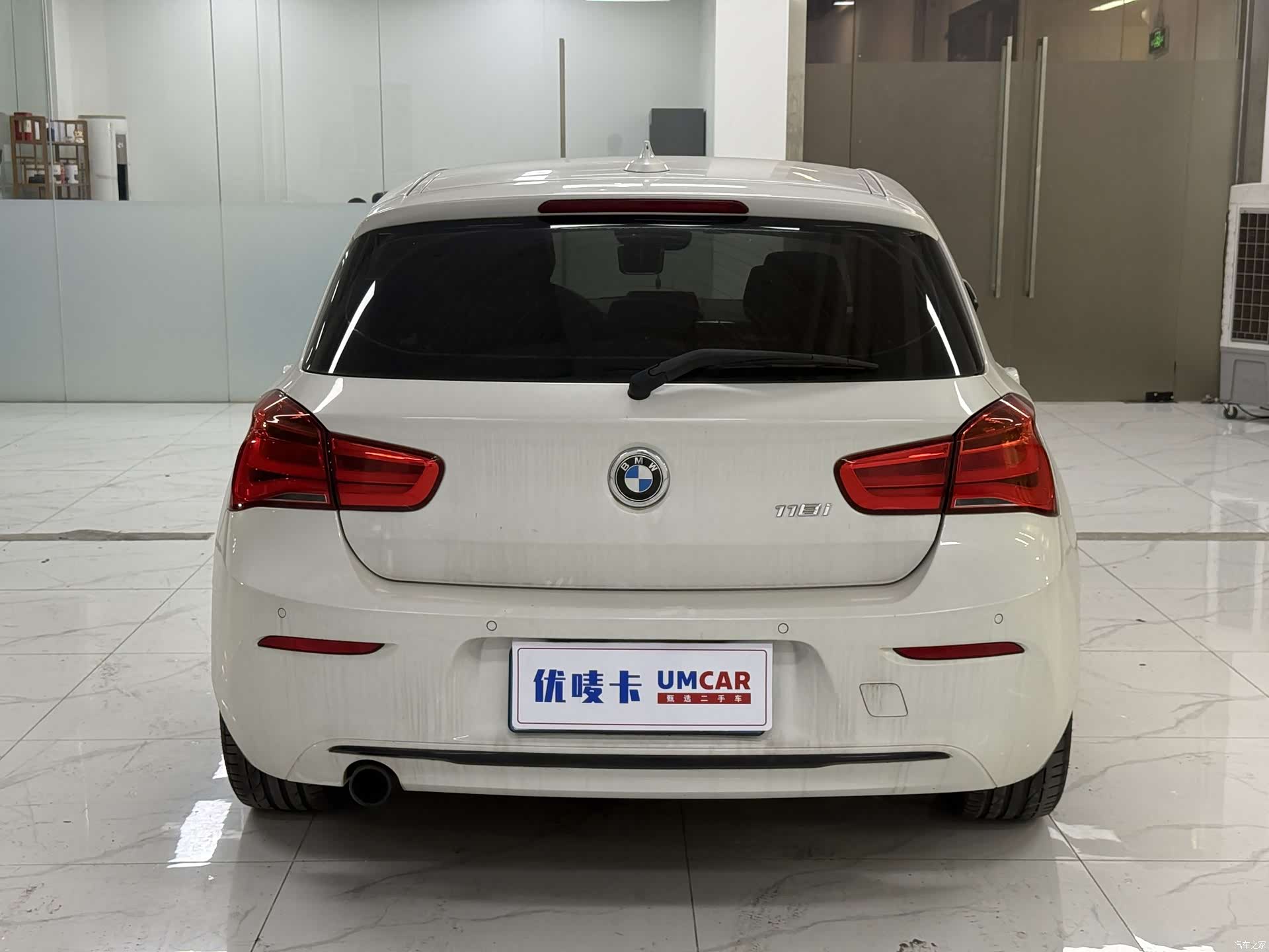 BMW 1 Series, 2019 все фото