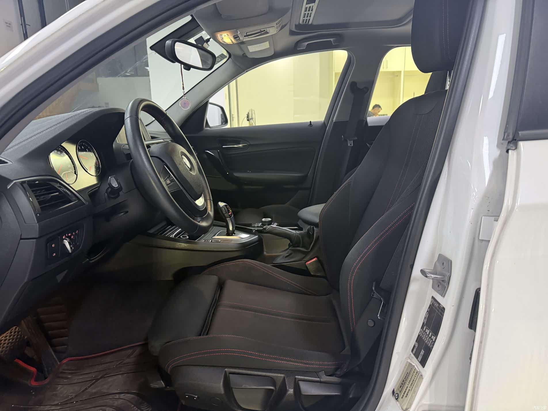 BMW 1 Series, 2019 10