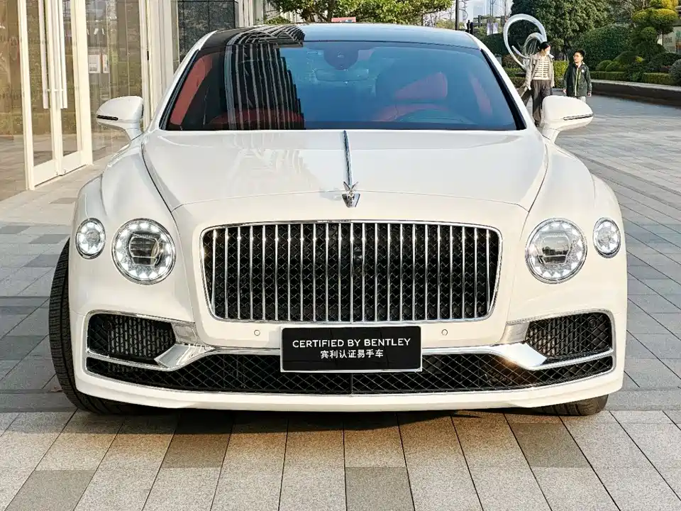 Bentley Flying