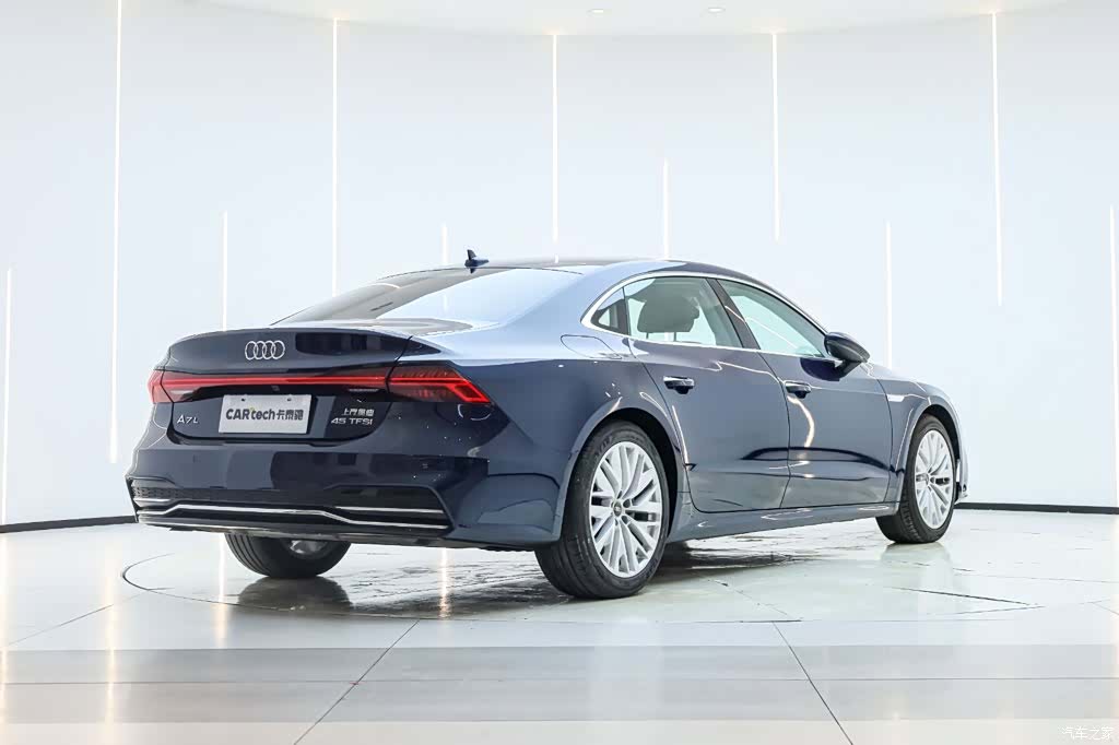 Audi A7L, 2024 все фото