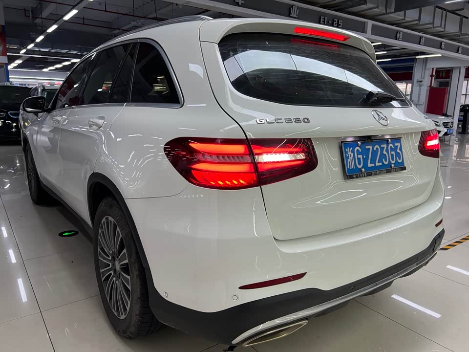 Mercedes-Benz GLC Mercedes-Benz GLC