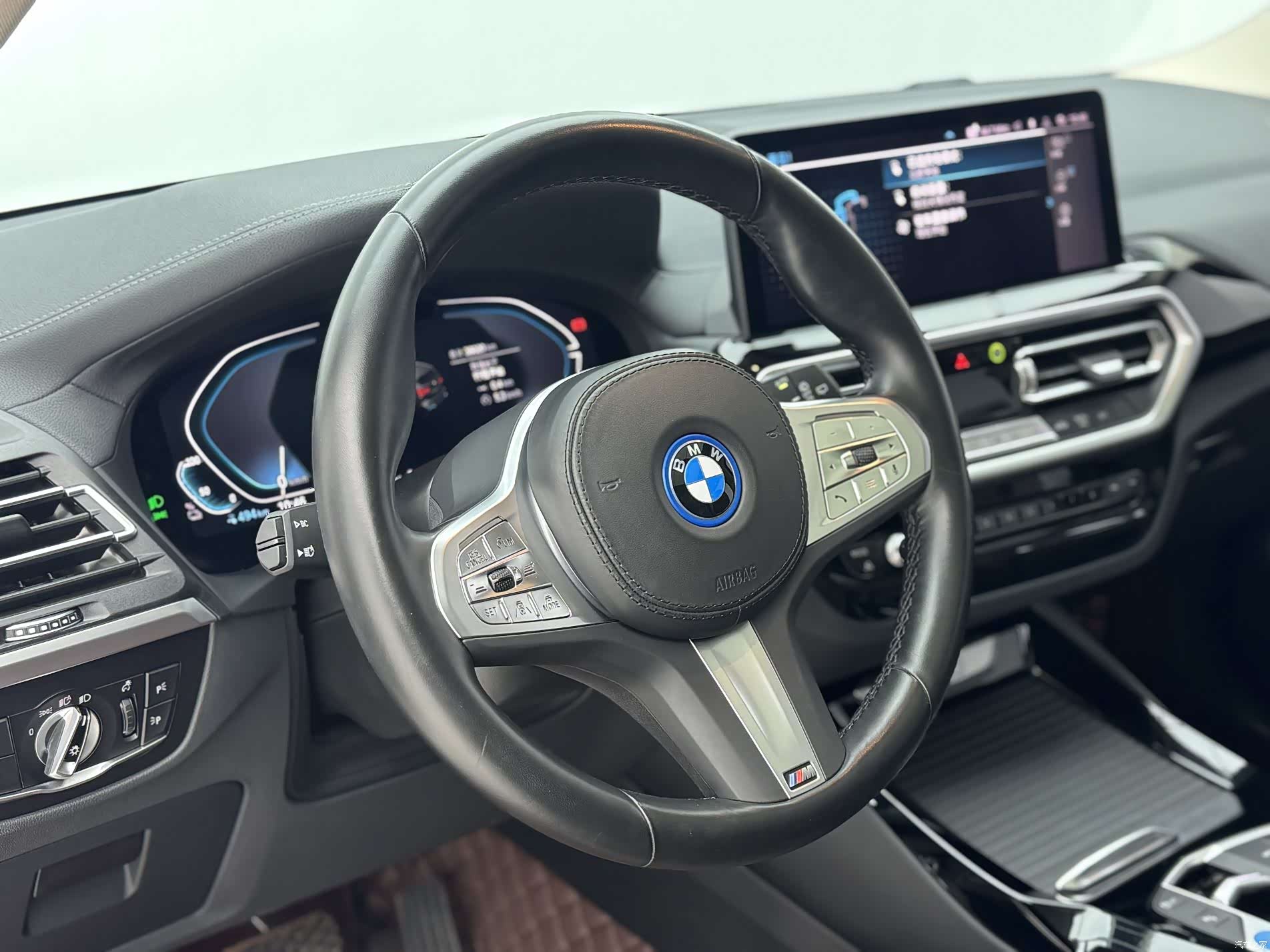 BMW iX3, 2023 9