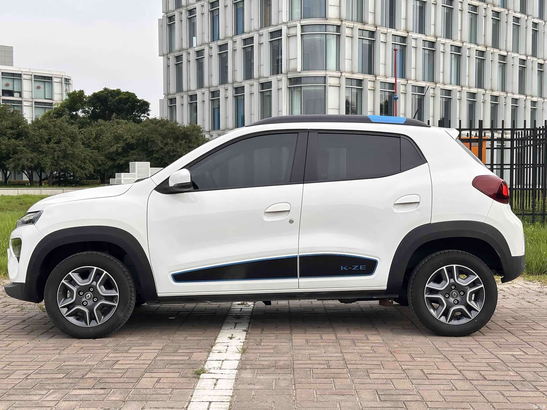 DongFeng e, 2019 4