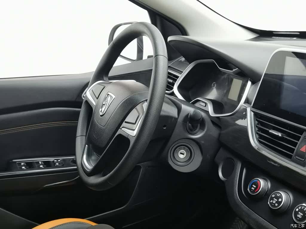 Wuling 310, 2017 22