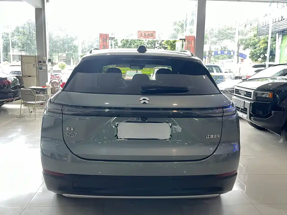 NIO ES7
