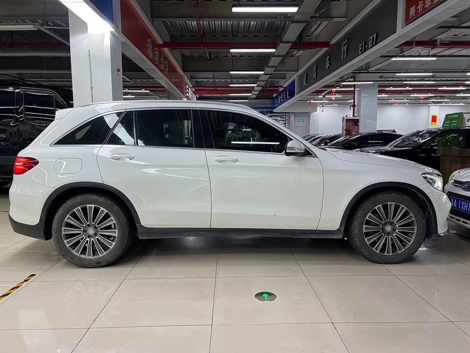 Mercedes-Benz GLC Mercedes-Benz GLC