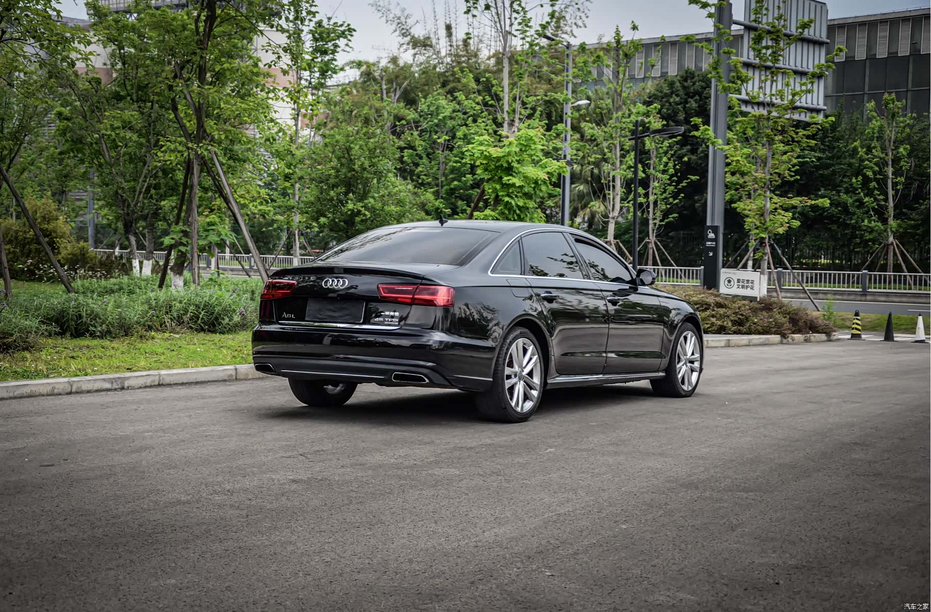 Audi A6L, 2018 все фото