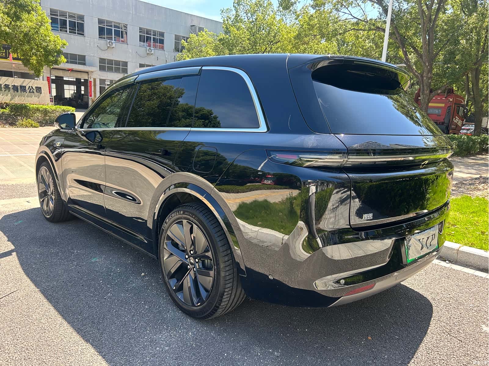 Li Auto L8, 2025 8