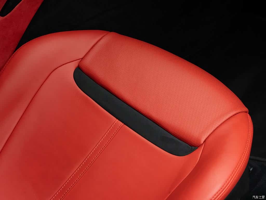 Ferrari Roma, 2023 17
