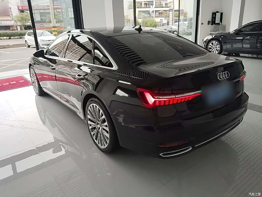 Audi A6L, 2020 все фото