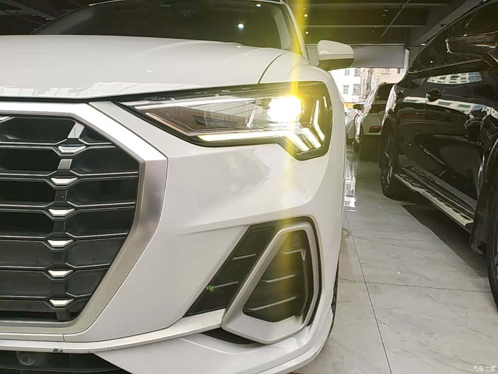 Audi Q3, 2019 24