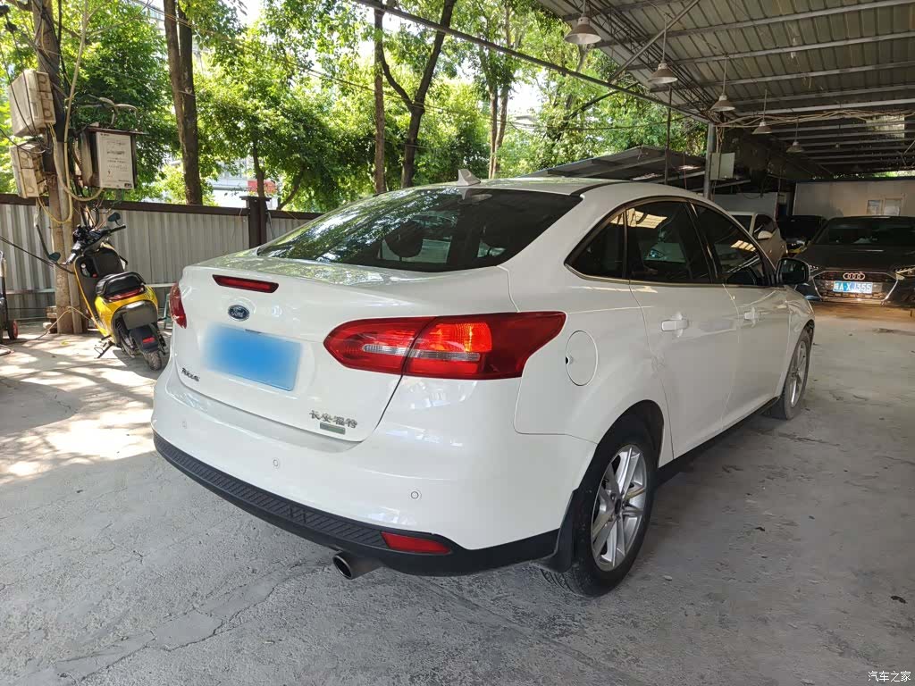 Ford Focus, 2018 7