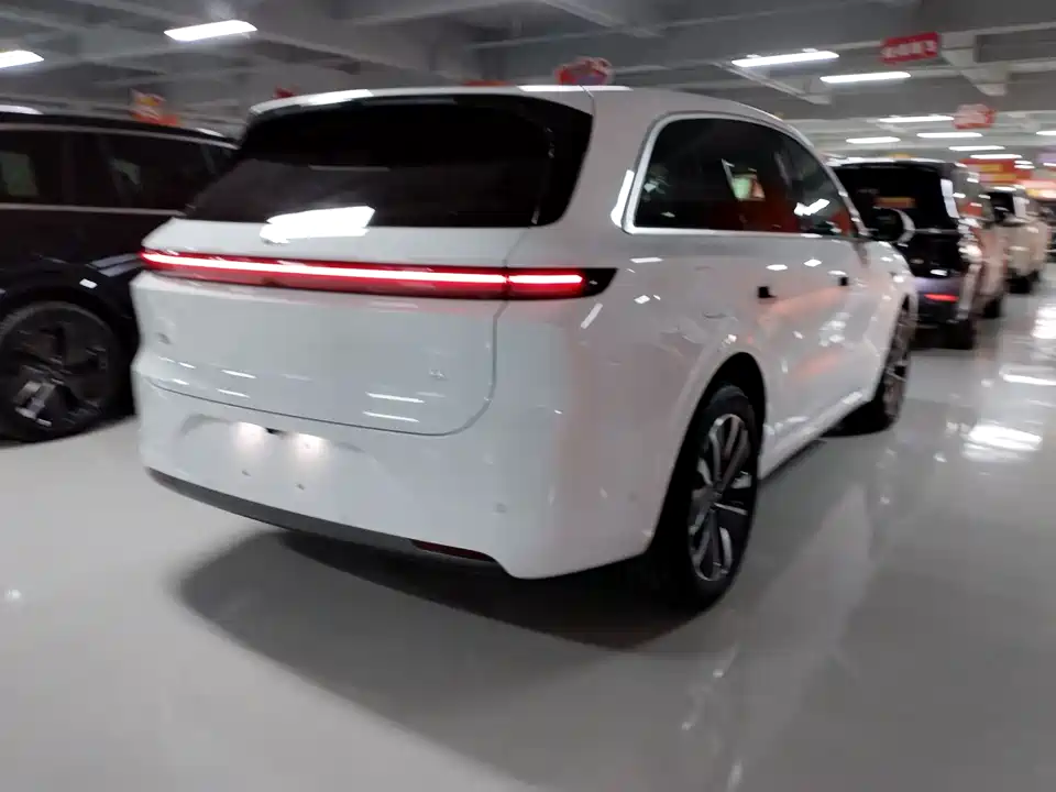 Li Auto Ideal L6