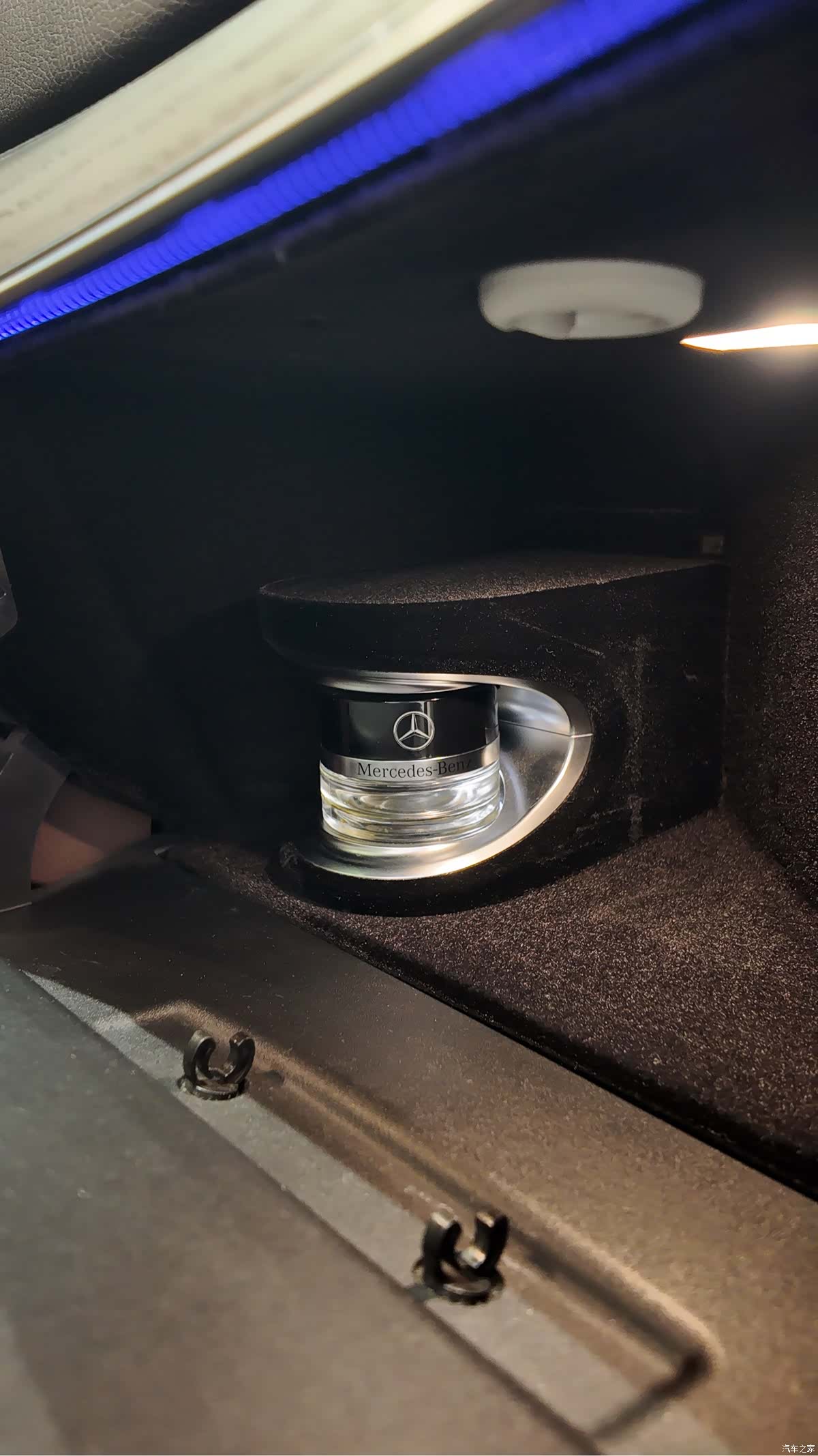 Mercedes-Benz E-Class, 2019 19