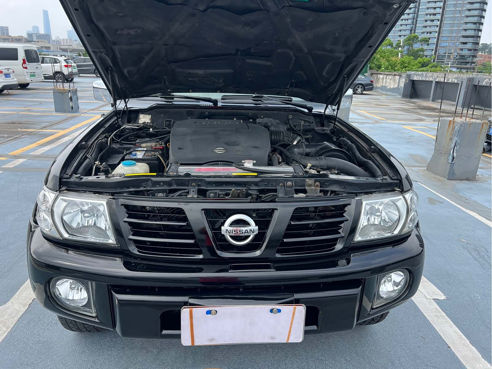 Nissan Patrol, 2004 16