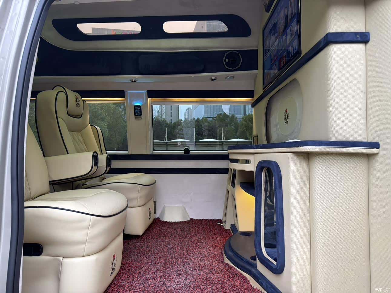 Ford E350, 2012 8