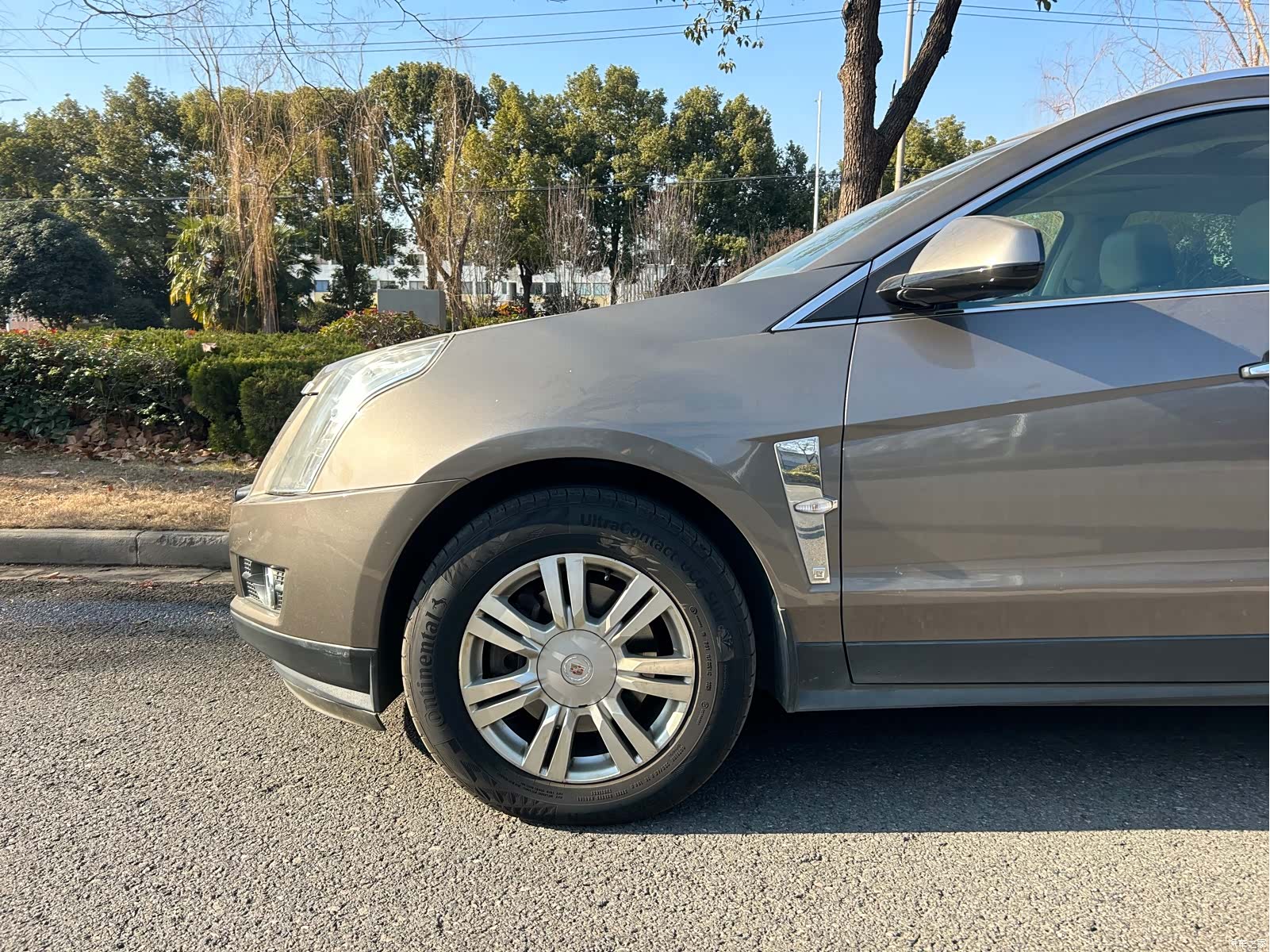 Cadillac SRX, 2011 4
