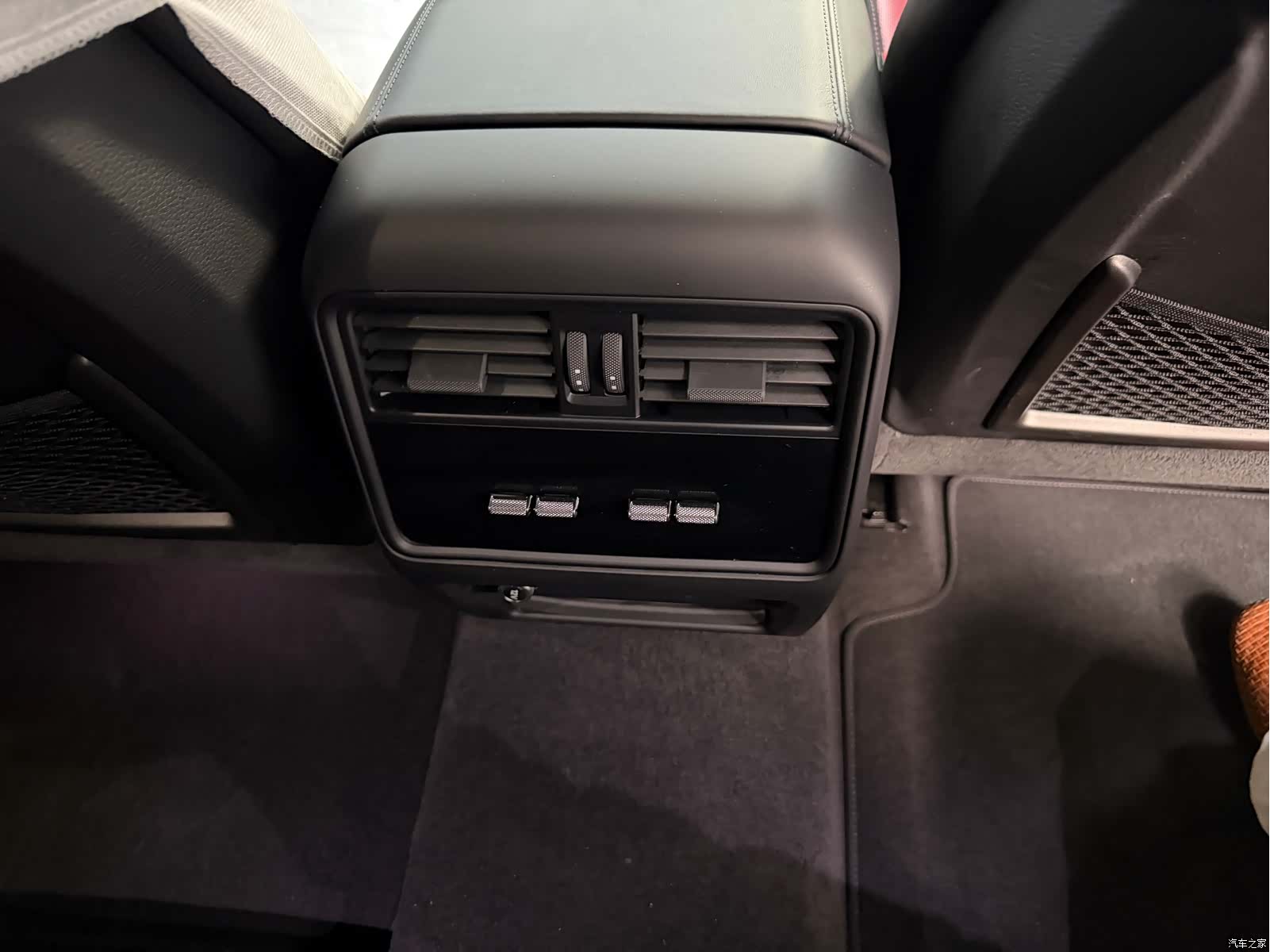 Porsche Cayenne, 2024 4