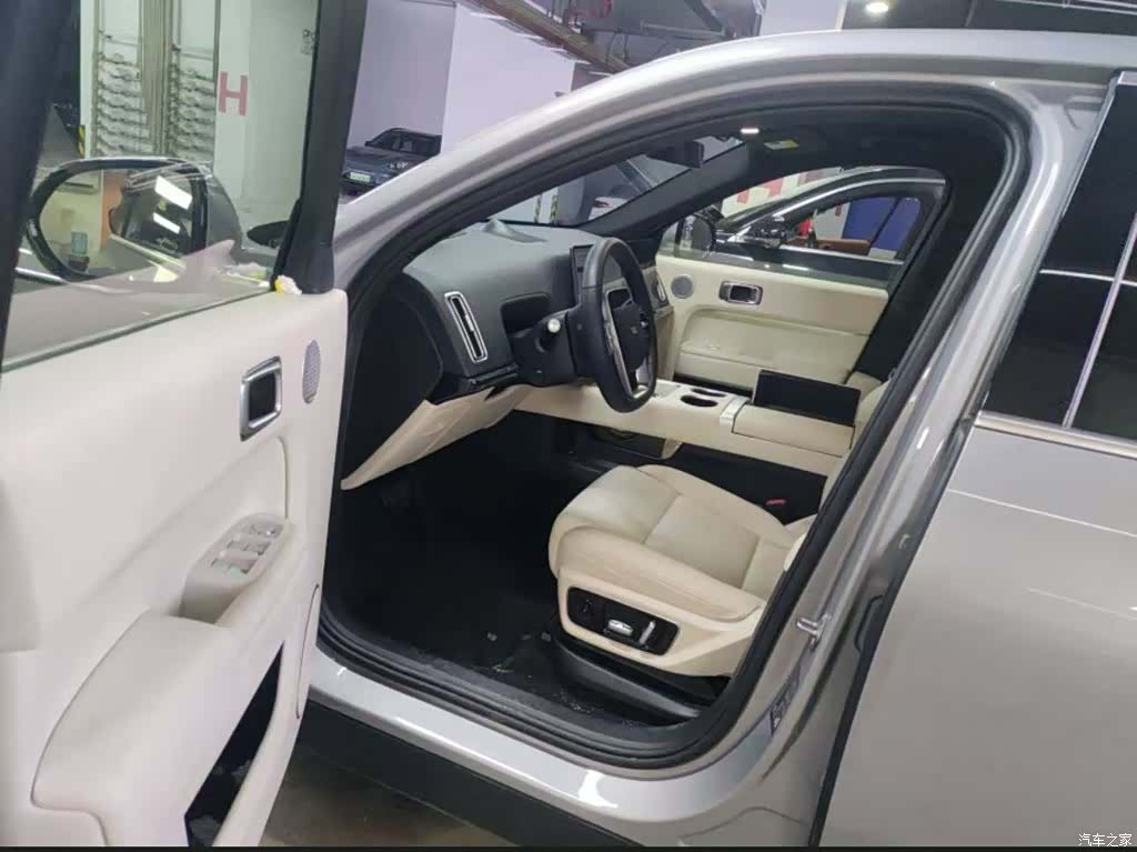 Li Auto L7, 2025 все фото