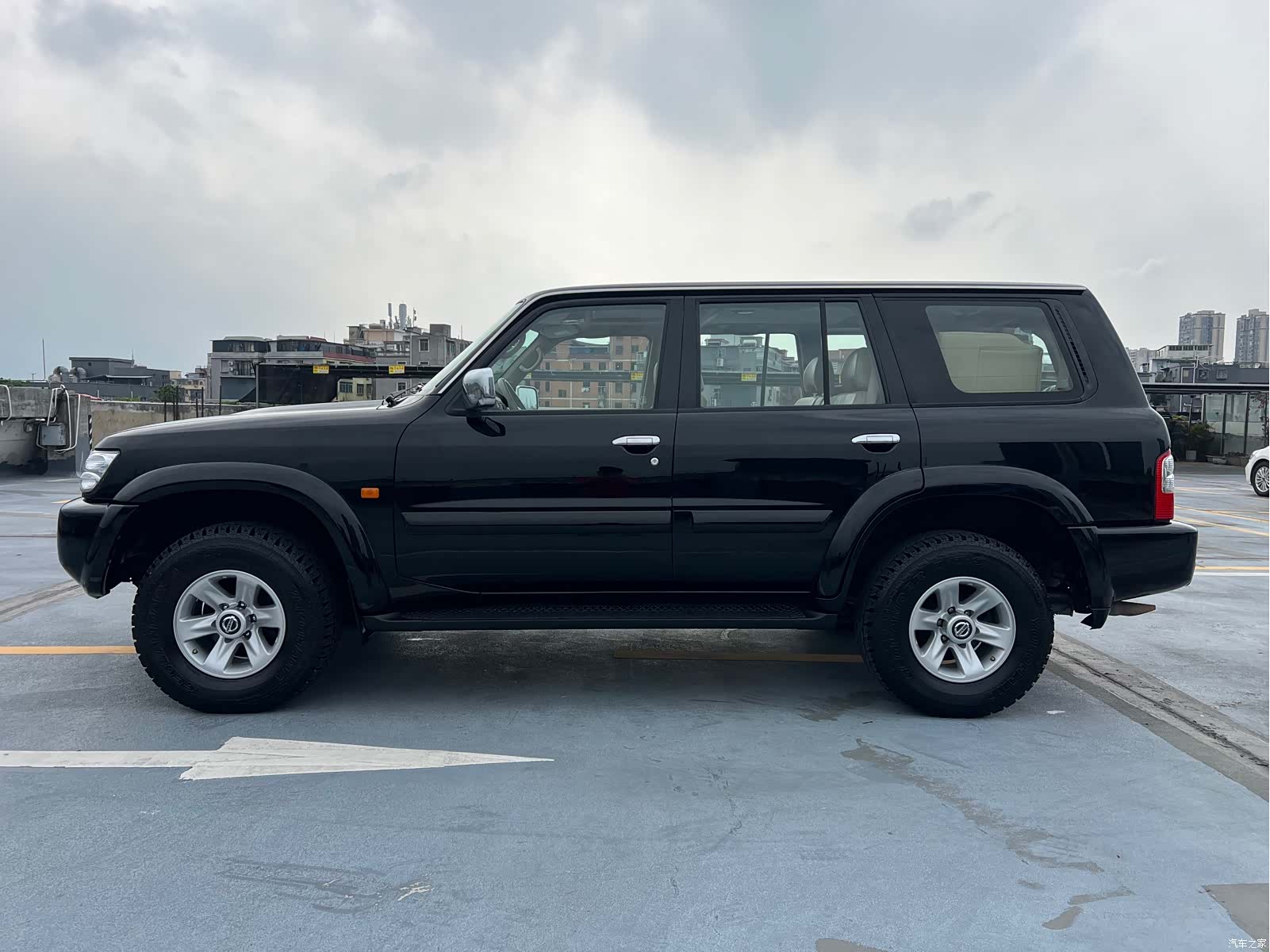 Nissan Patrol, 2004 8