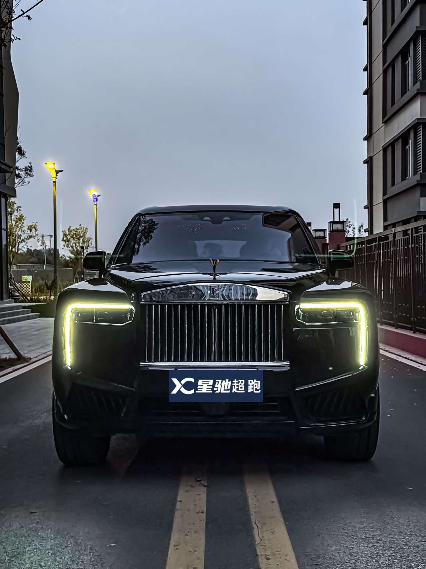 Rolls-Royce Cullinan, 2019 3