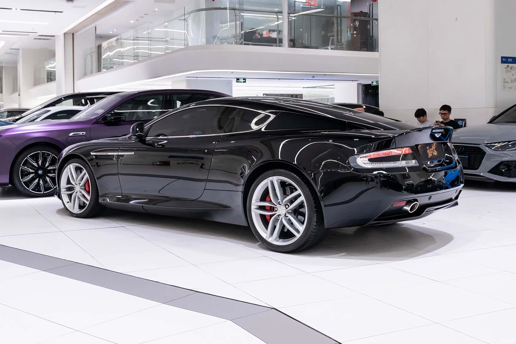 Aston Martin DB9, 2016 все фото