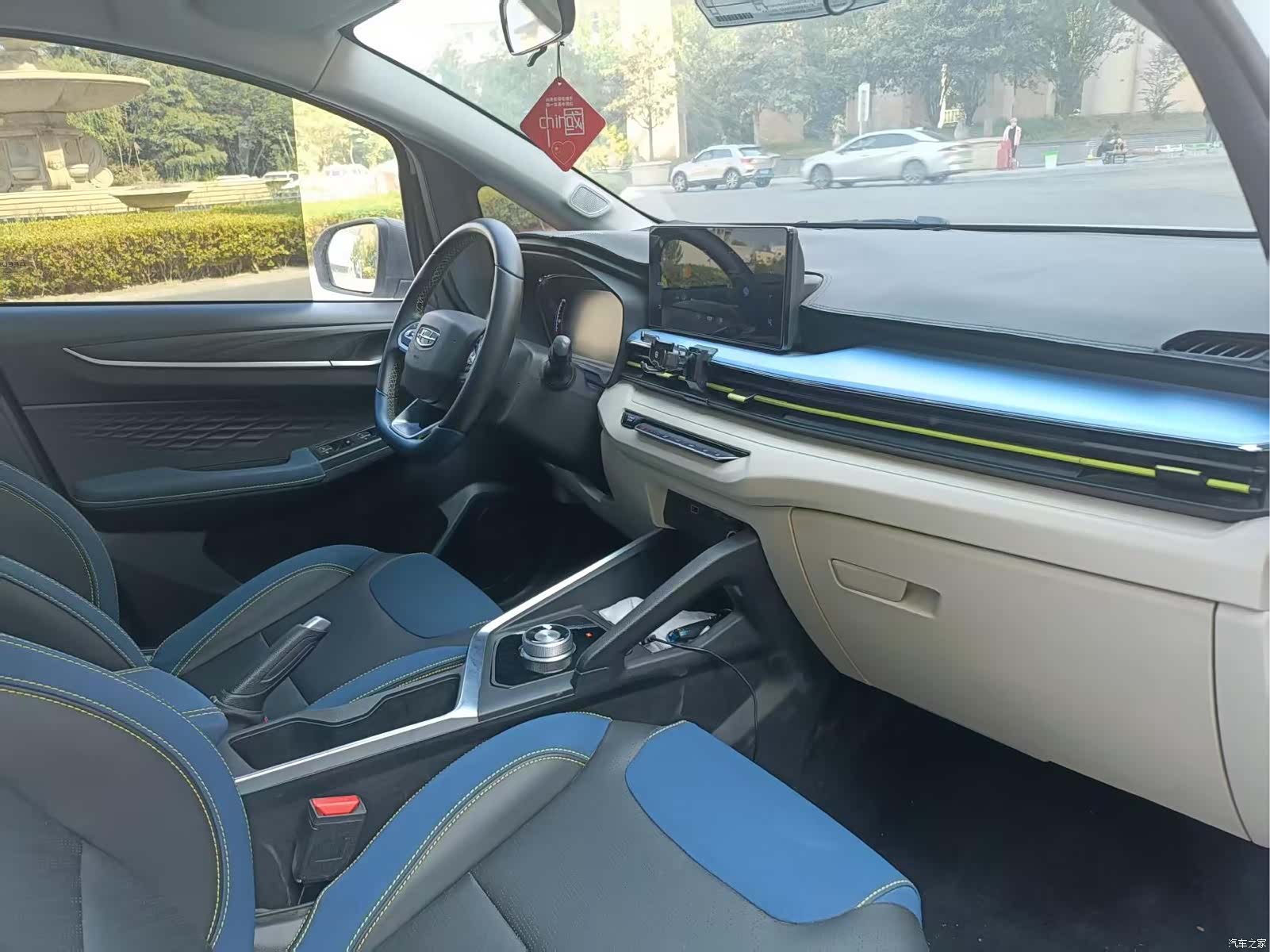 Geely EX3, 2022 11
