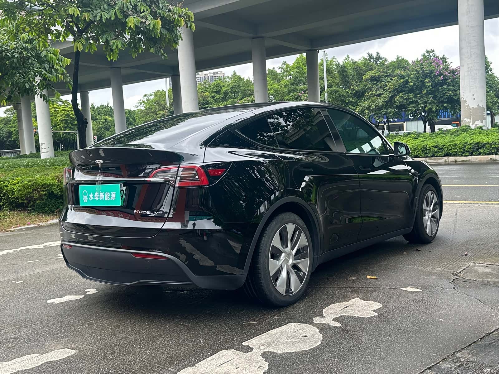 Tesla Model Y, 2023 7