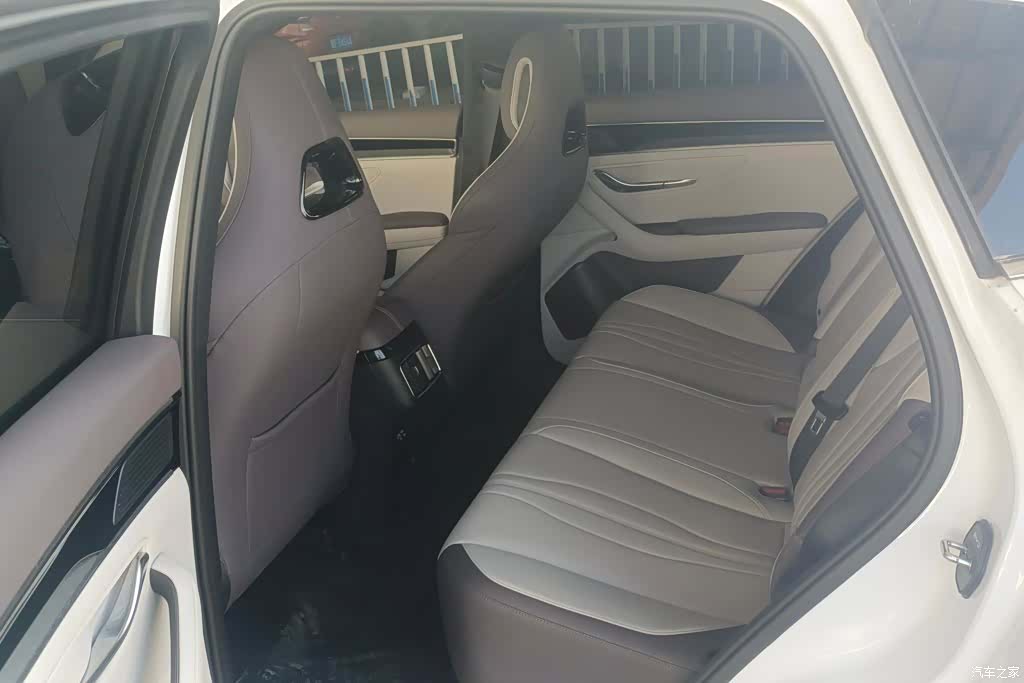 BYD Song, 2024 11