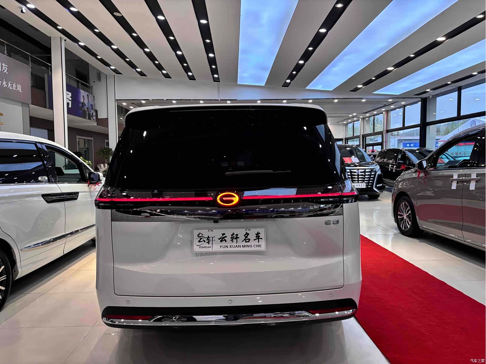 Trumpchi E8, 2024 13