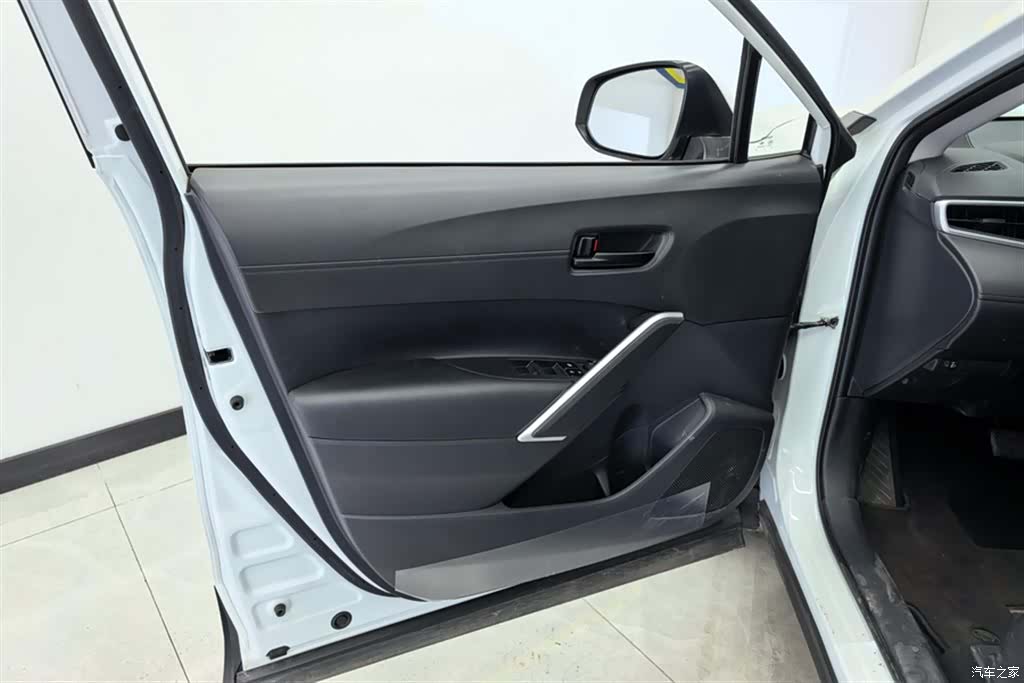 Toyota Frontlander, 2024 7