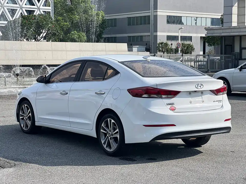 Hyundai Lead