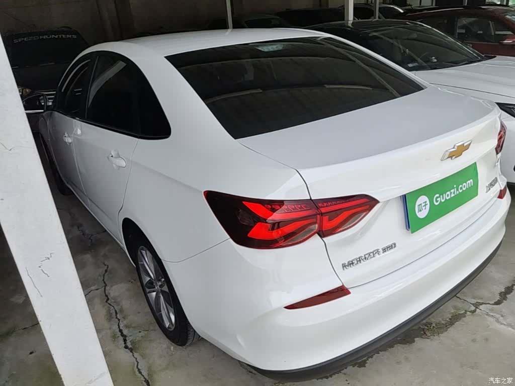 Chevrolet 320, 2022 все фото