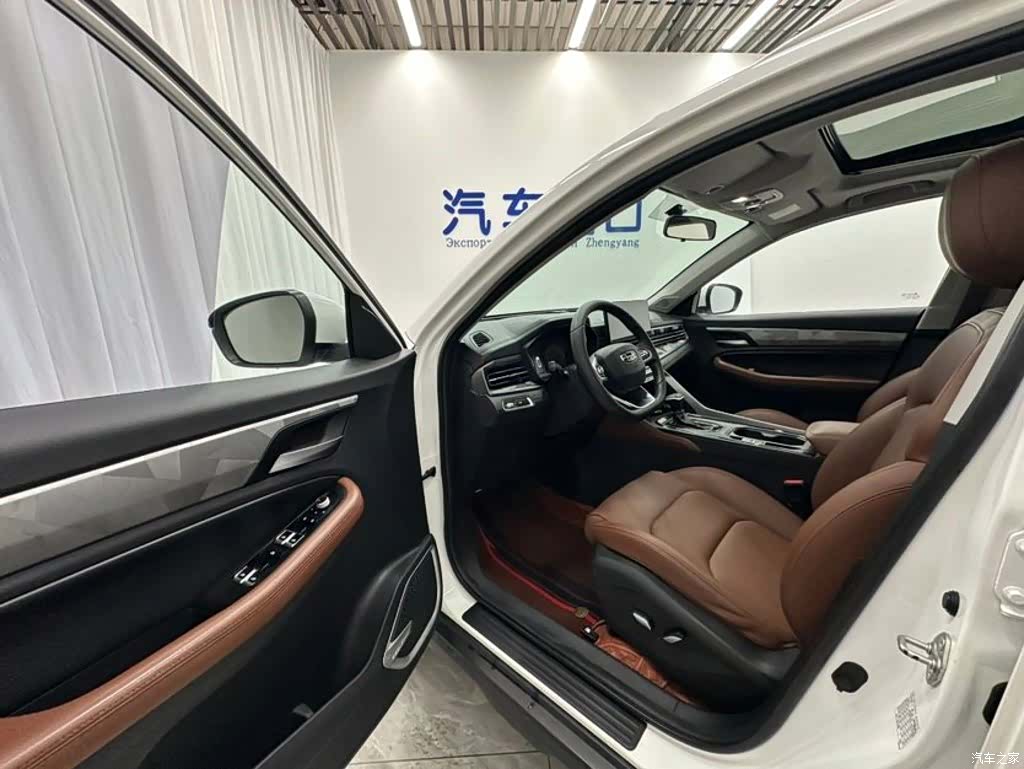 Geely X6, 2022 7