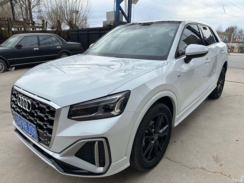 Audi Q2L, 2022 2